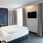 Hotel Express - Airport