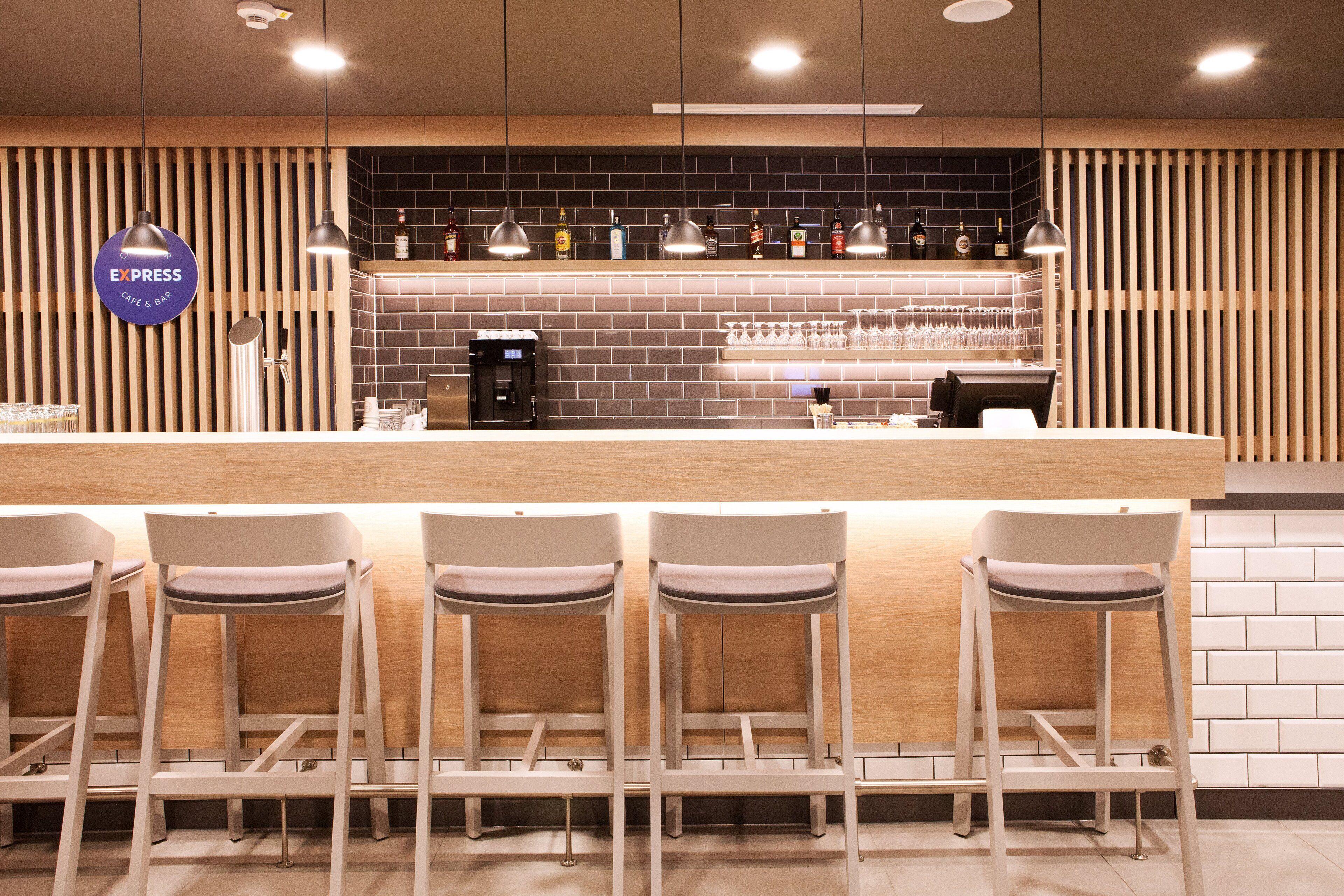 Express - Airport Hotel